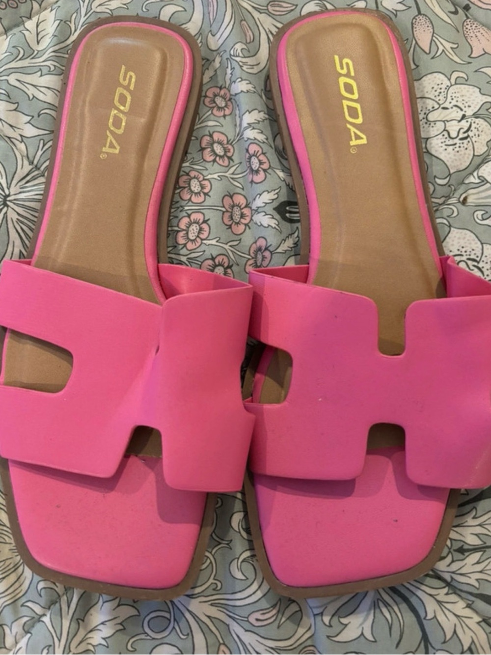 Soda Airway Hot Pink Slide Flats Sandals w/ Cutout H Women 8.5